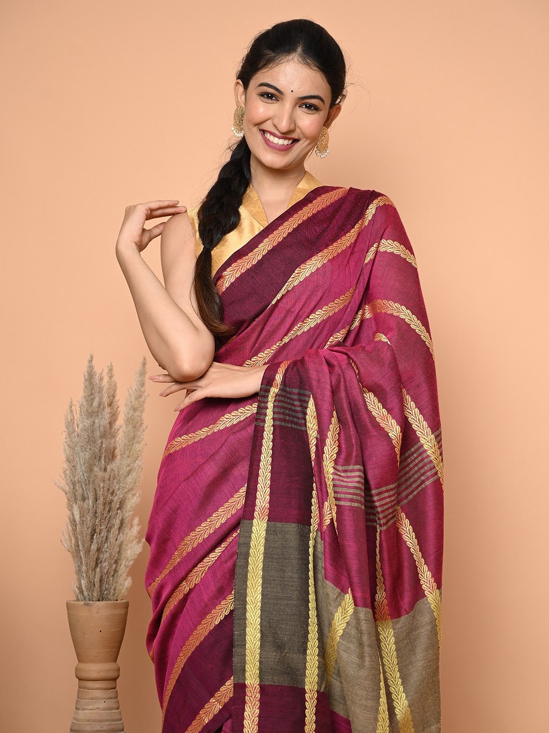 

BEATITUDE Striped Zari Pure Cotton Saree, Magenta