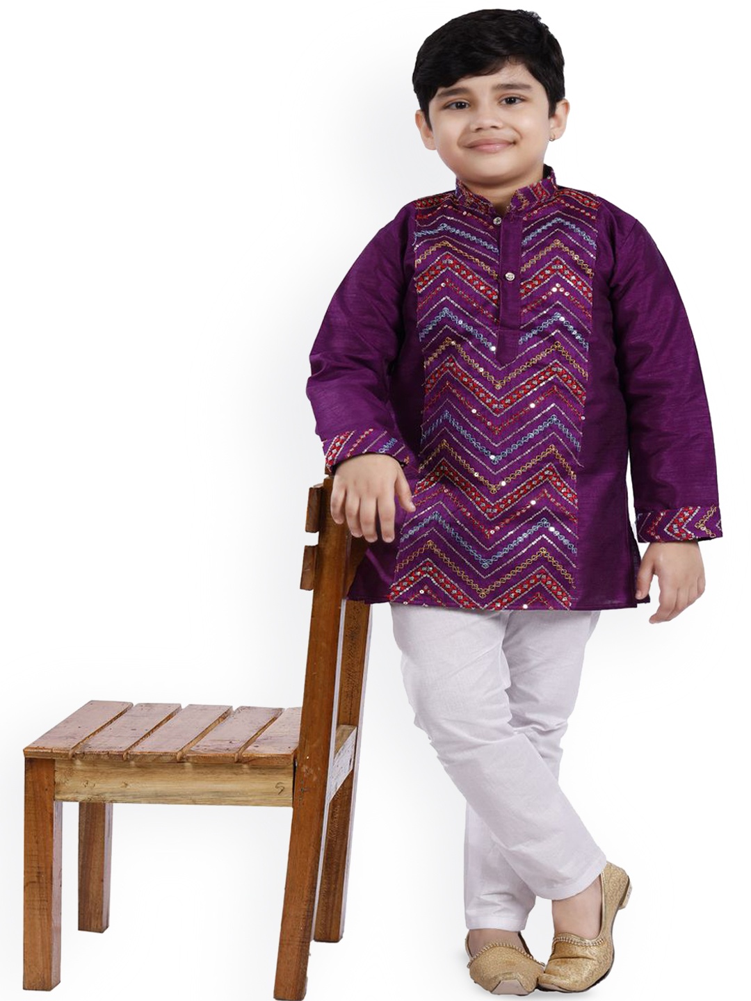 

BAESD Boys Embroidered Regular Sequinned Kurta with Pyjamas, Purple