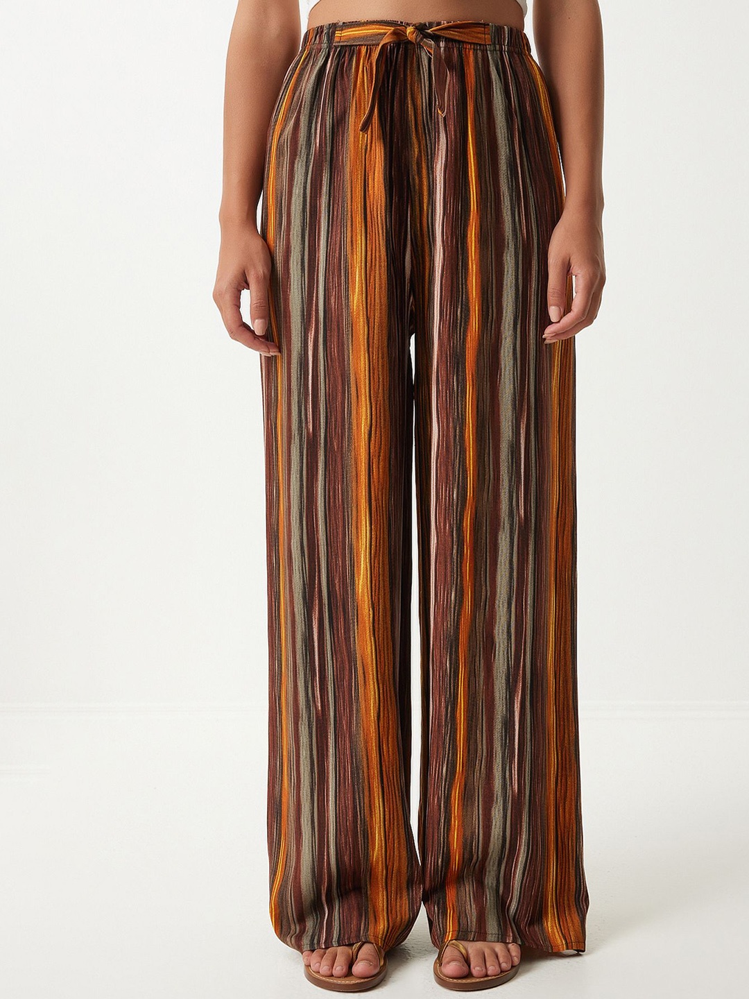 

Happiness istanbul Women Loose Fit Striped Parallel Trousers, Brown