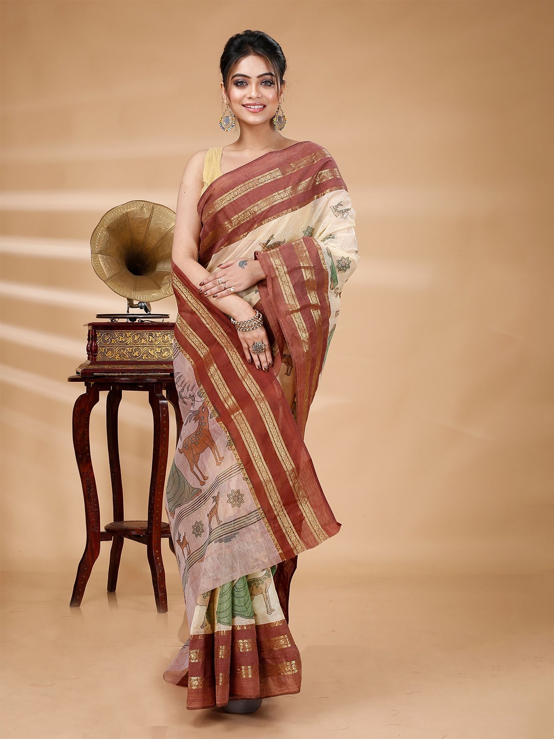 

PuJoy Woven Design Pure Cotton Taant Saree, Brown