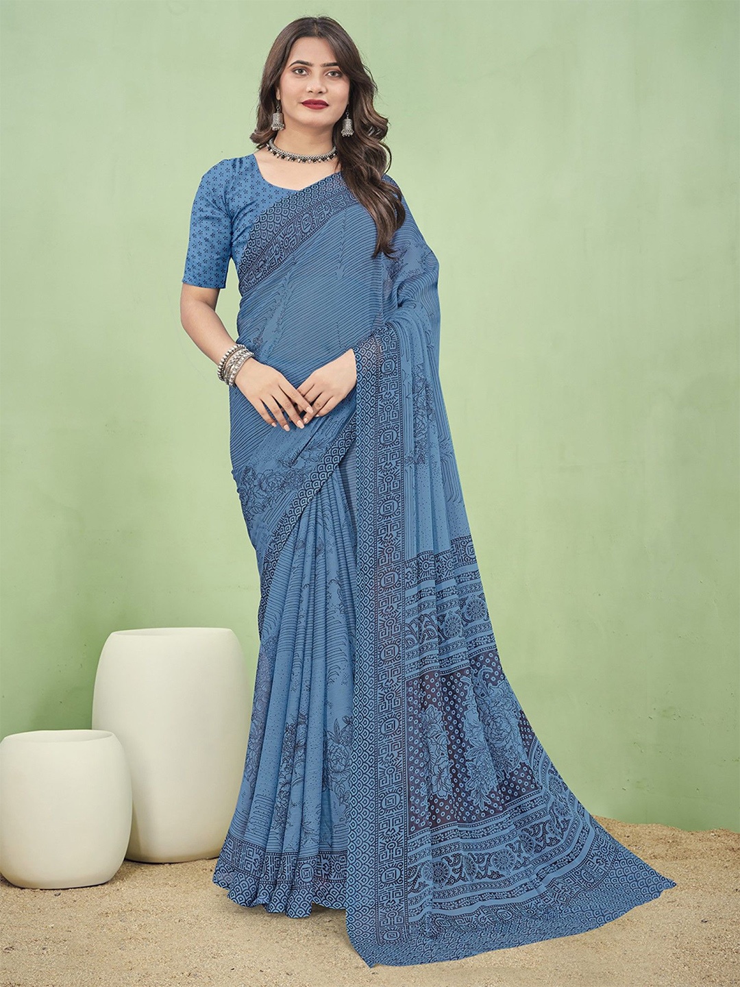 

Panzora Ethnic Motifs Poly Chiffon Saree, Grey