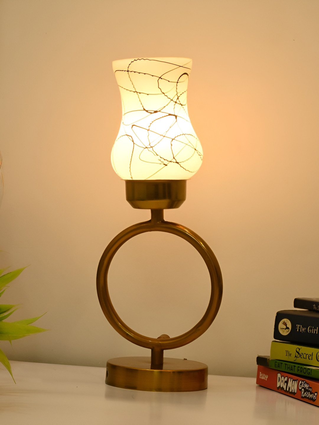 

Afast White& Gold Toned Printed Bell Shaped Glass Table Lamp With Adjustable Cord