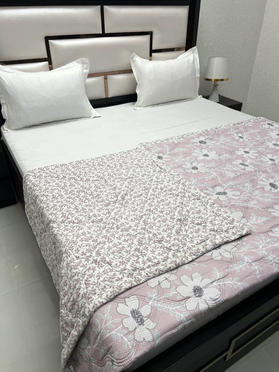 

Pure Decor Pink & White Floral Printed Reversible AC Room 233 GSM Double Bed Comforter