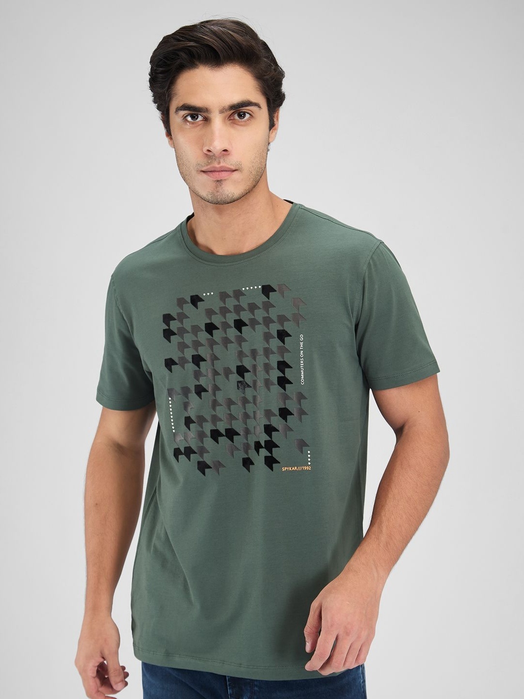 

SPYKAR Men Typography Applique Slim Fit T-shirt, Green