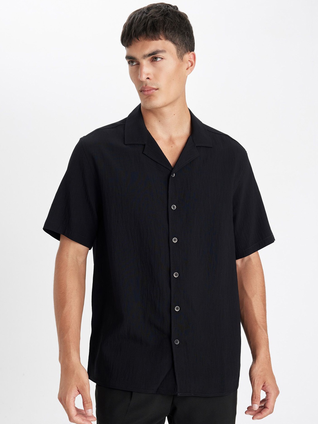 

DeFacto Men Opaque Casual Shirt, Na