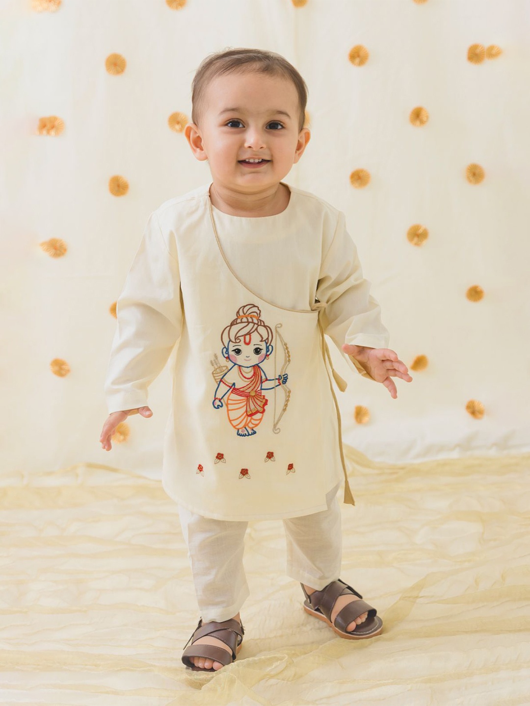 

Tiber Taber Boys Ethnic Embroidered Angrakha Thread Work Pure Cotton Kurta With Pyjama, Cream