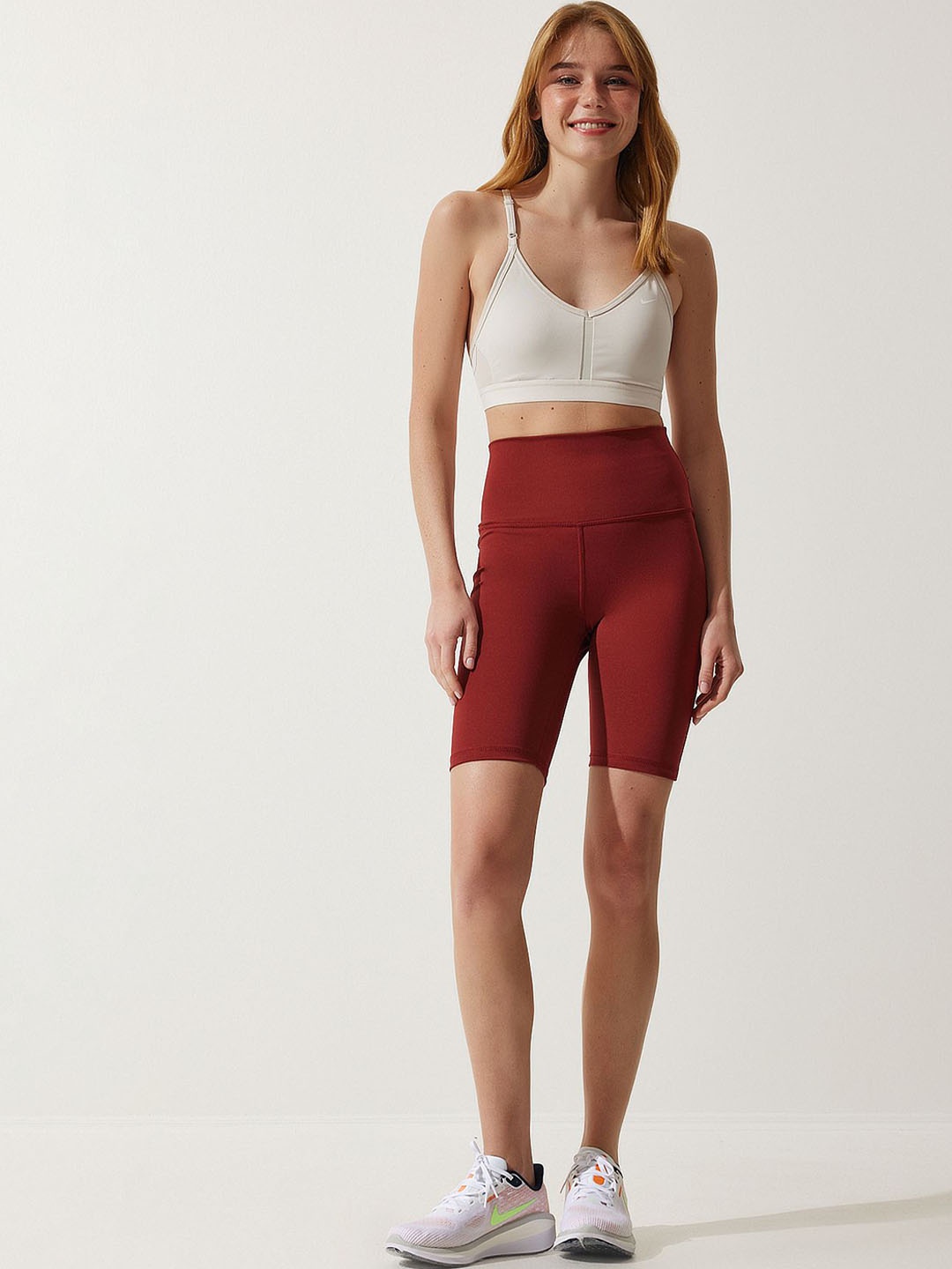 

Happiness istanbul High Rise Solid Tights, Maroon