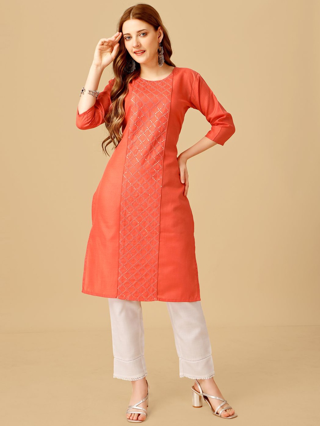 

WILNERCROWN Women Embroidered Panelled Kurta with Trousers, Orange
