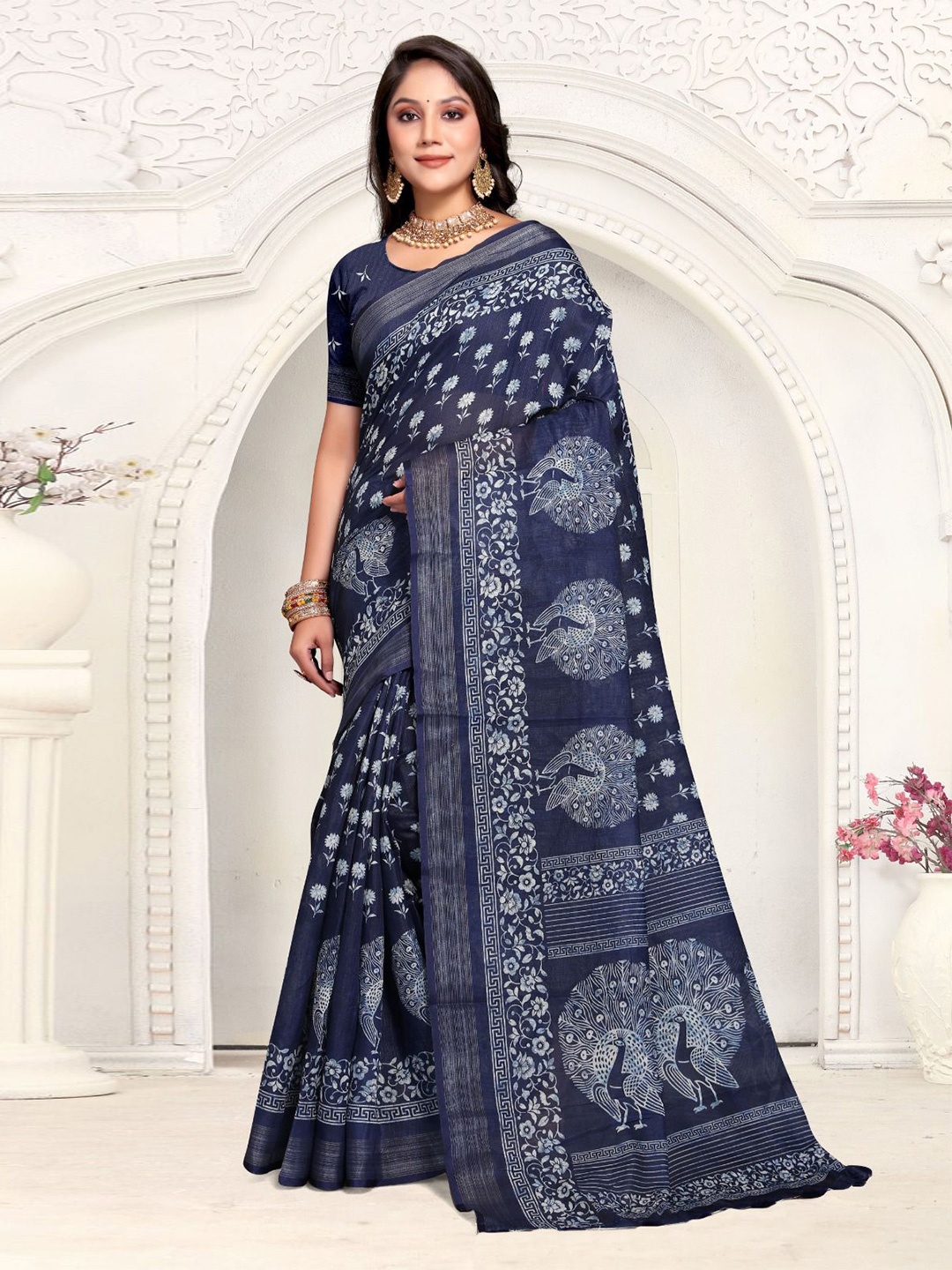 

Fevinaa Floral Linen Blend Block Print Saree, Blue