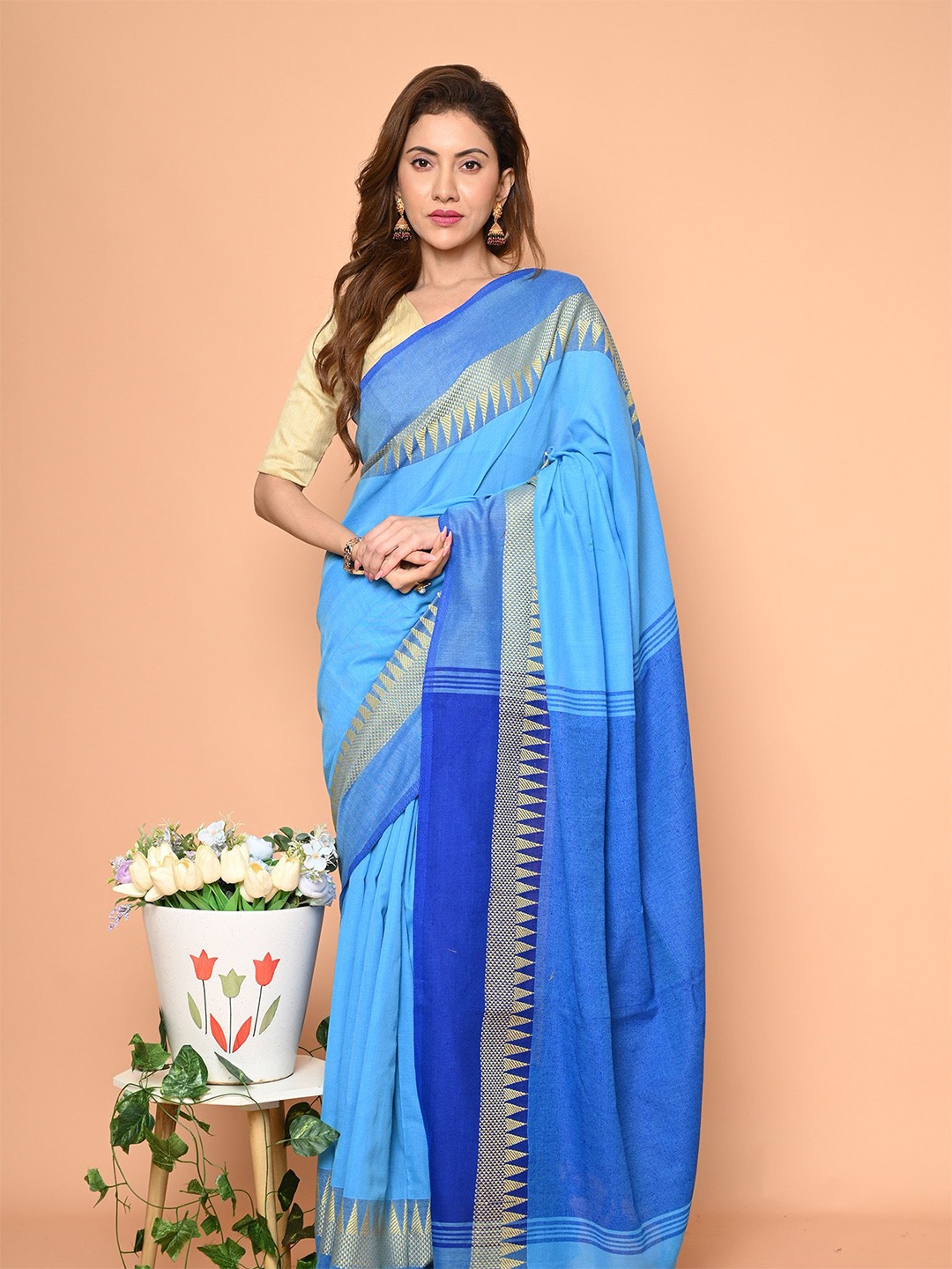 

BEATITUDE Woven Design Zari Pure Cotton Saree, Blue