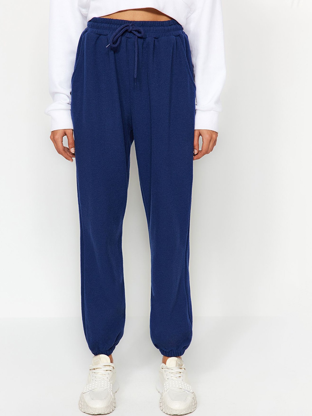 

Trendyol High-Rise Solid Jogger Pant, Blue