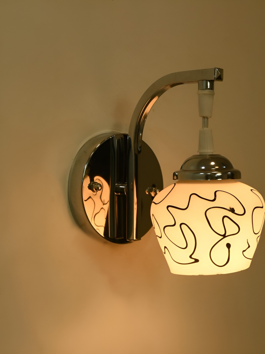

Afast Black & White Abstract Printed Glass Contemporary Frustum Shaped Wall Lamp