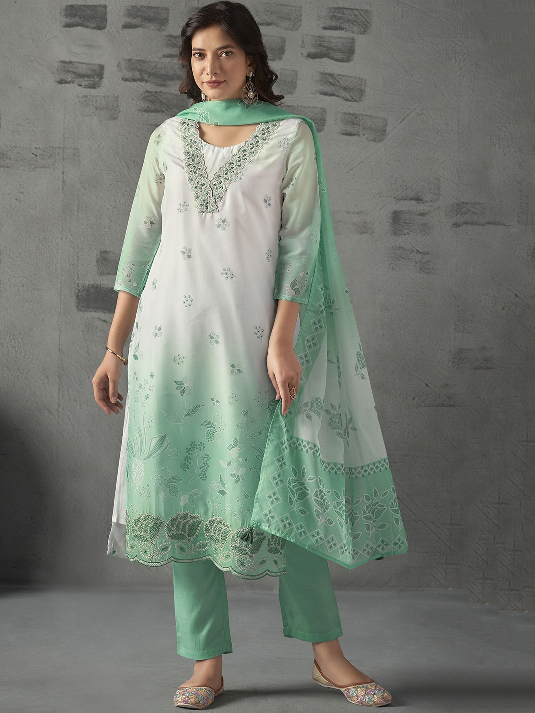 

Anouk Floral Embroidered Thread Work Straight Kurta With Trousers & Dupatta, Sea green