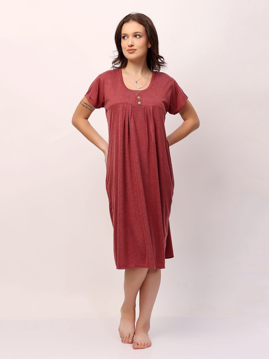 

NIGHT KEYS Solid Short Sleeves Nightdress, Maroon