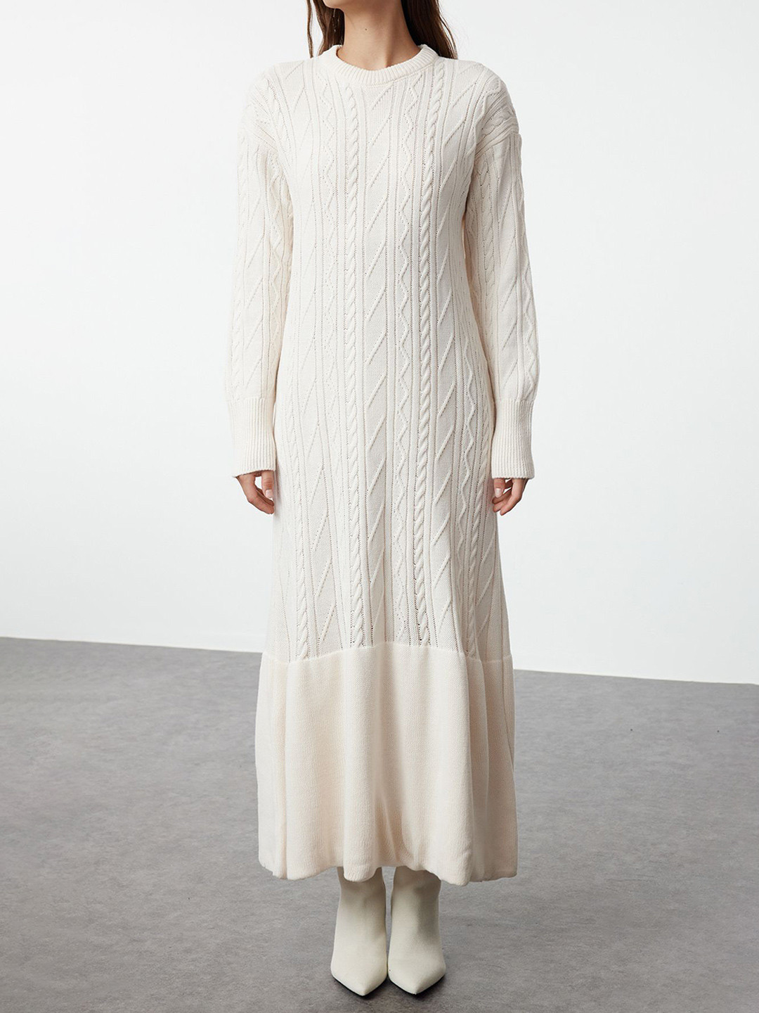 

Trendyol Long Sleeves Self Design Maxi Dress, Off white