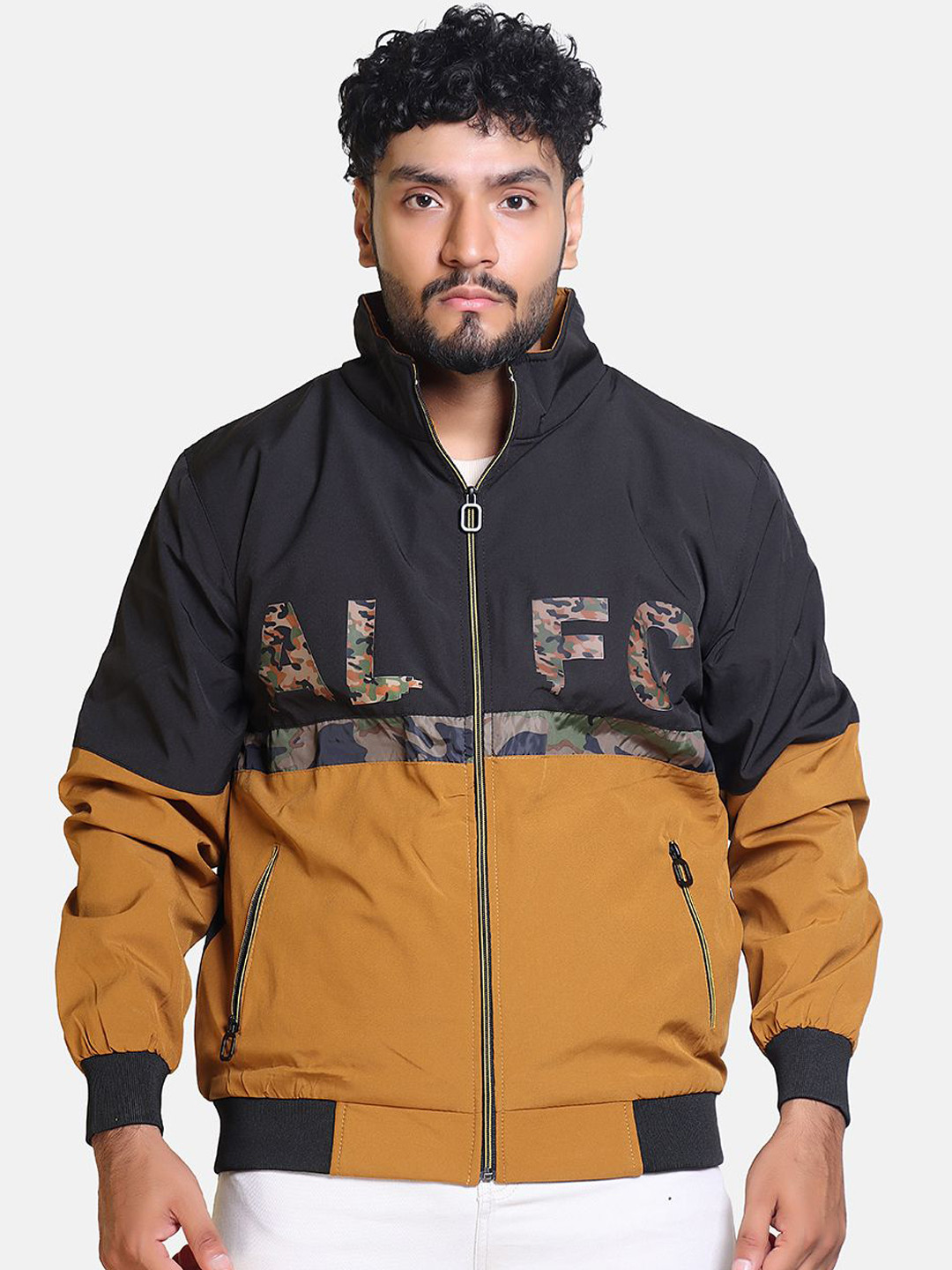 

BAESD Men Colourblocked Lightweight Outdoor Jacket, Black