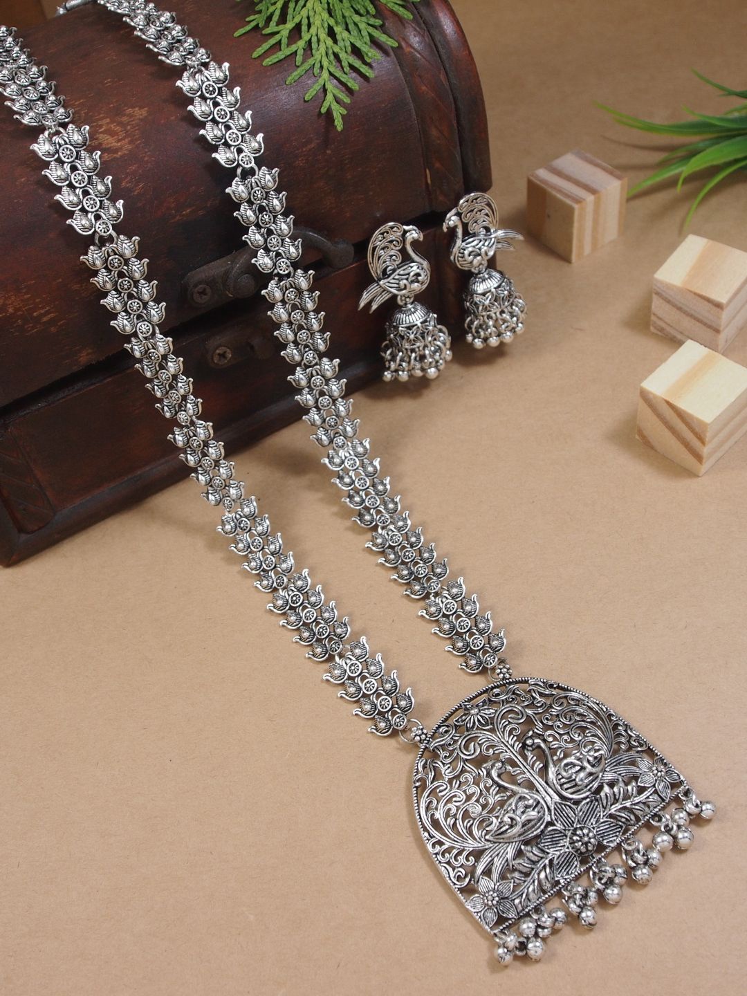 

I Jewels Silver Plated Oxidised Peacock Design Jewellery Set
