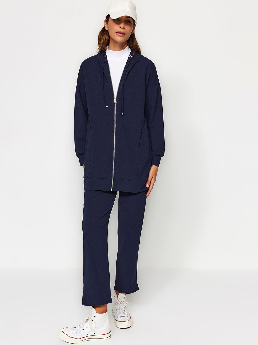 

Trendyol Women Long Sleeves Mid-Rise Casual Tracksuit, Navy blue