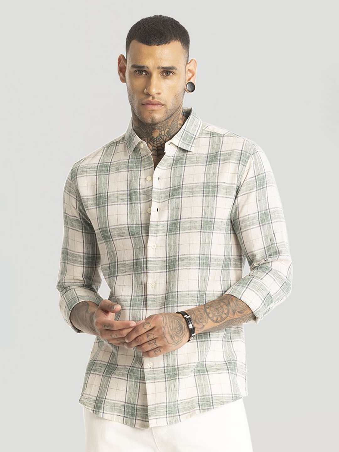 

Snitch Men Smart Slim Fit Opaque Checked Casual Shirt, Green