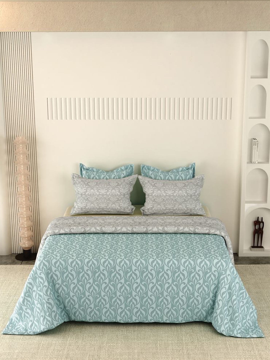 

LABHAM Green & White Ethnic Motifs 210 TC Satin King Bedsheet With 2 Pillow Covers