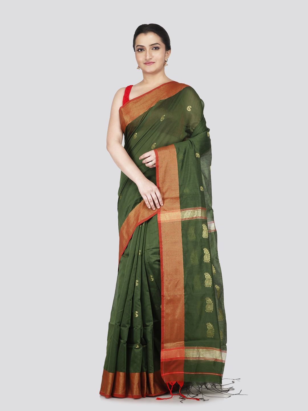 

PinkLoom Floral Zari Saree, Green