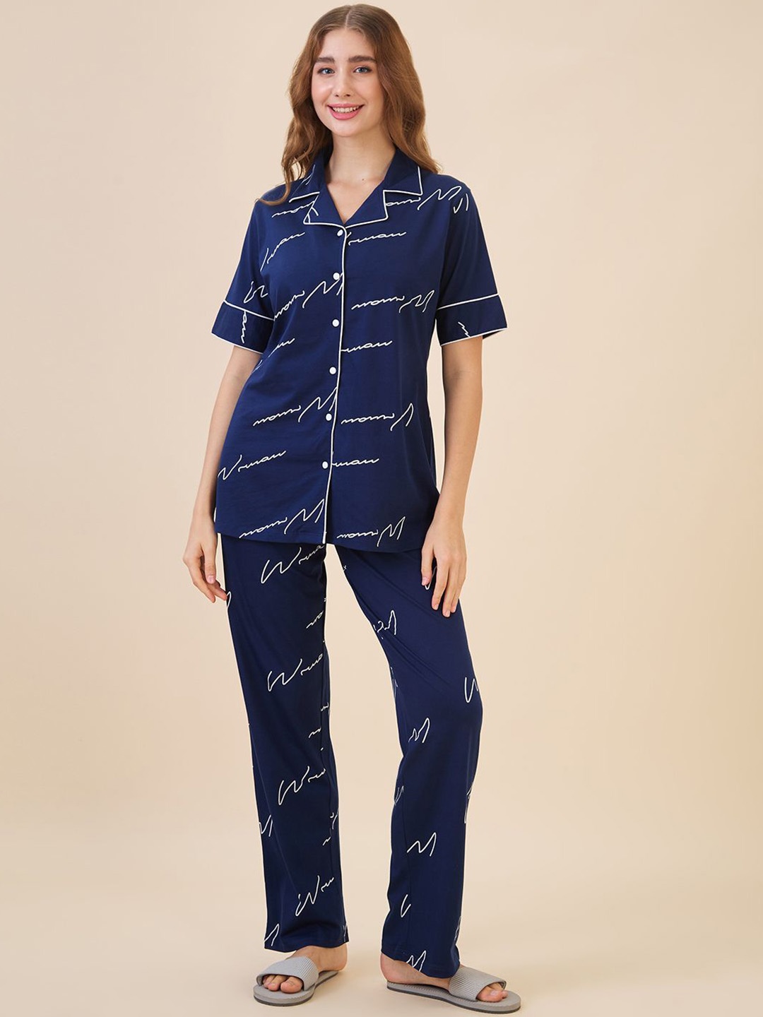 

AV2 Women Printed Night suit, Navy blue