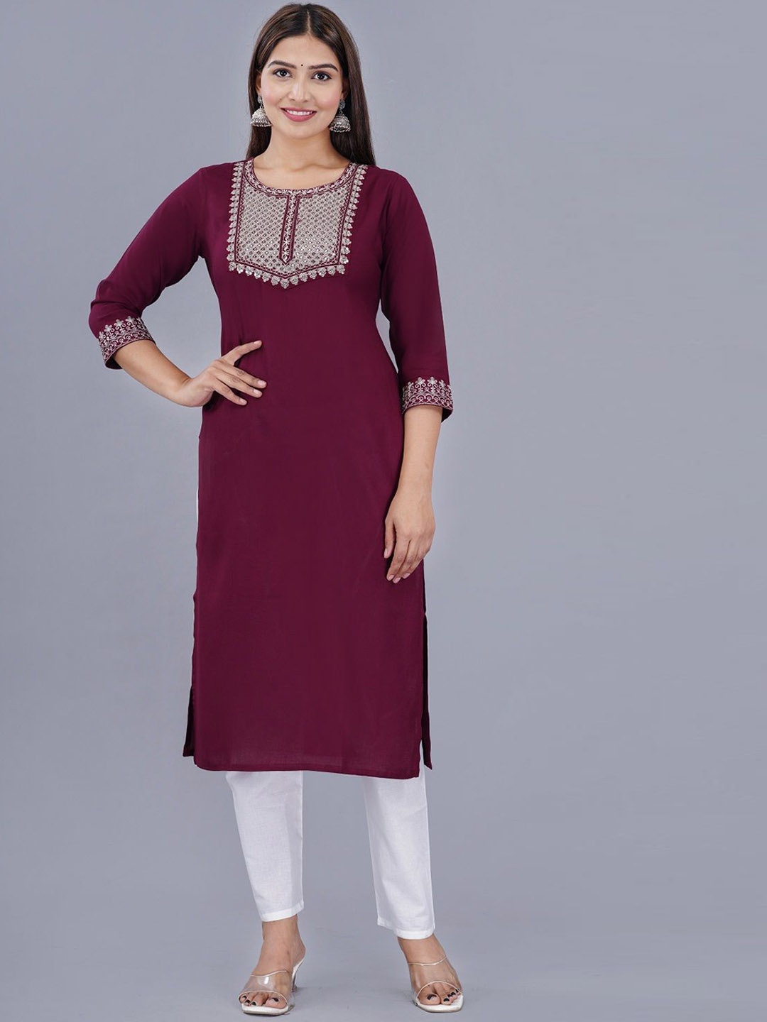 

FOX COVER Ethnic Motifs Embroidered Sequinned Straight Kurta, Magenta