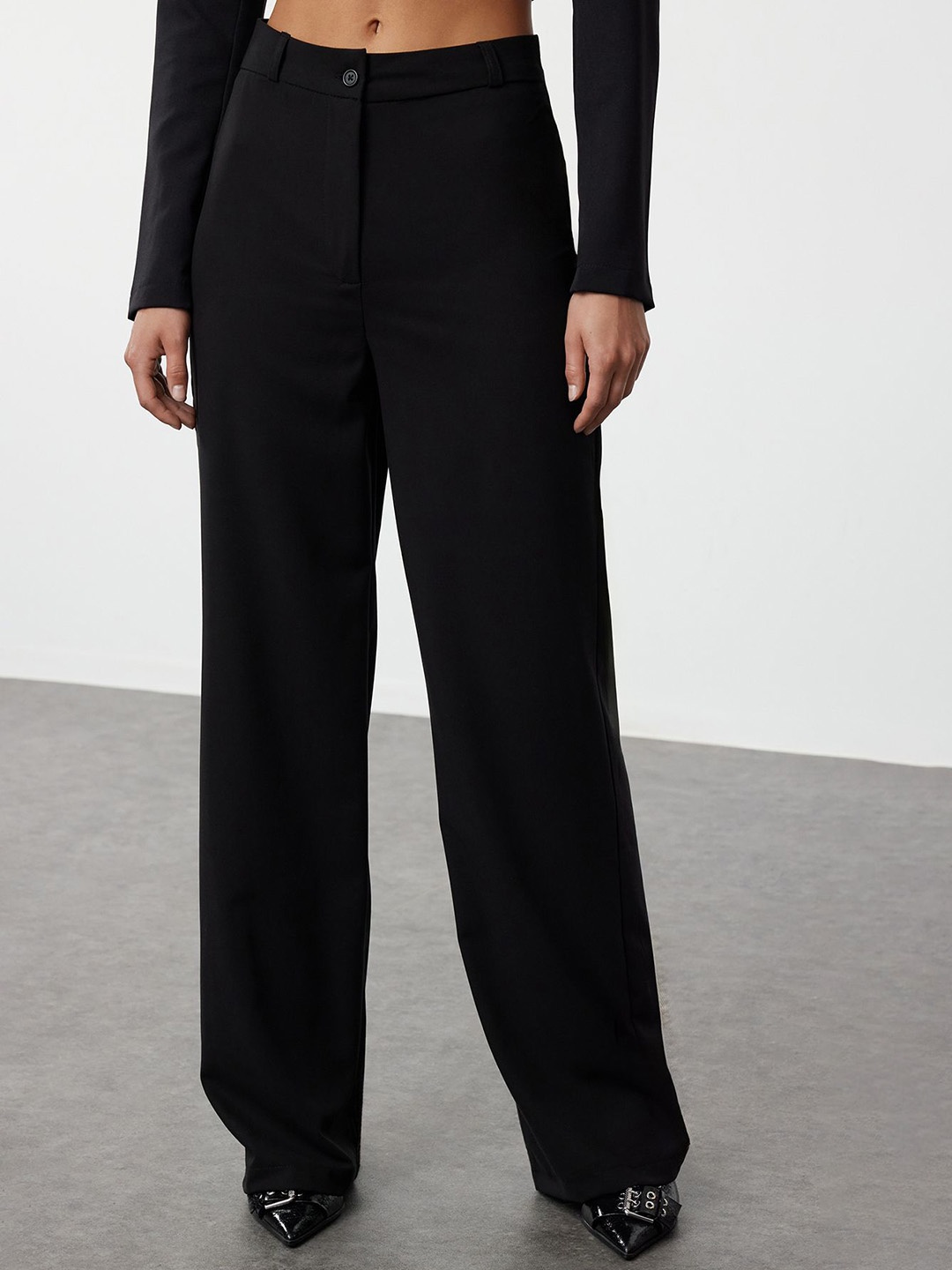 

Trendyol Women Regular Fit Parallel Trousers, Black