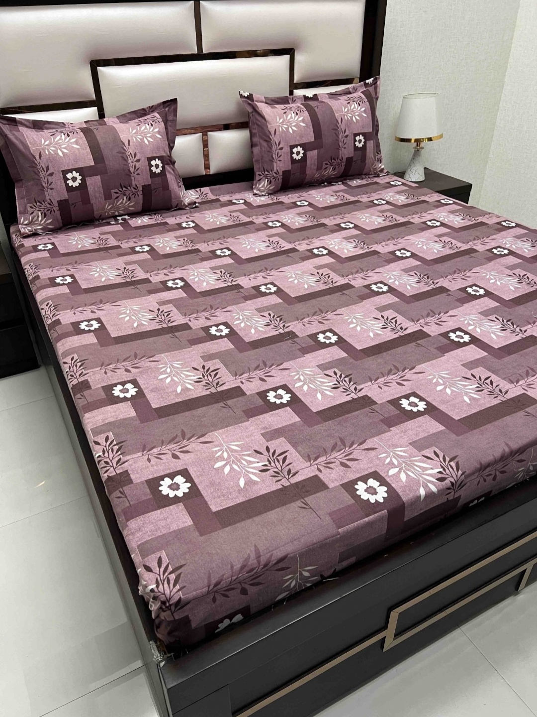 

Pure Decor Passion Purple & White Floral 250 TC Queen Bedsheet With 2 Pillow Covers