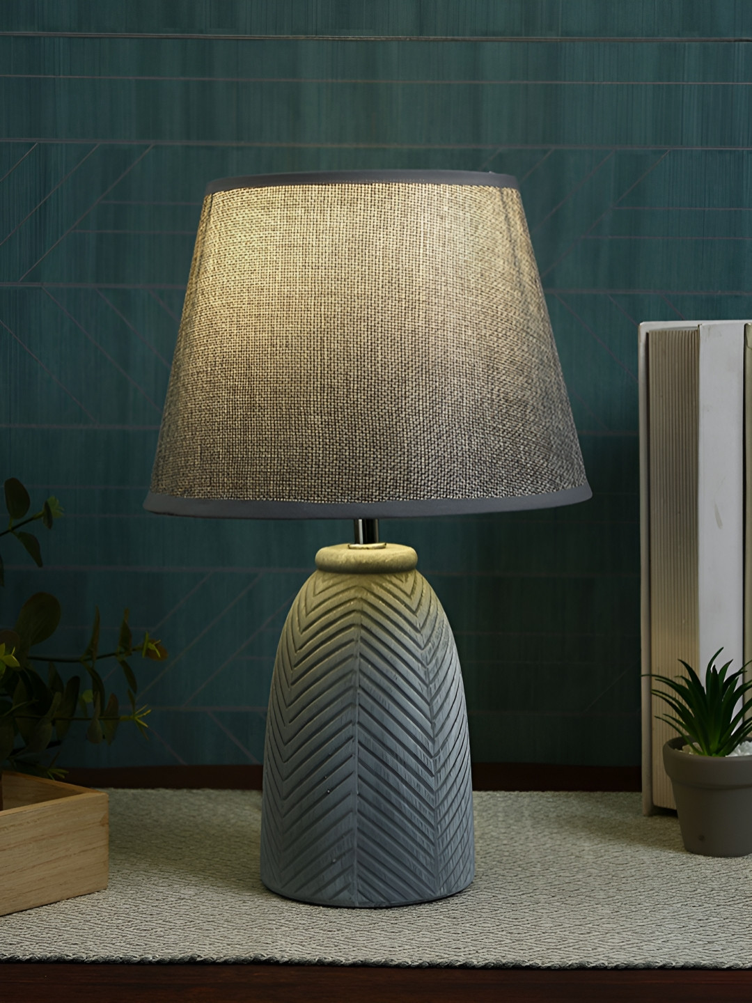 

TAYHAA Grey Textured Ceramic Contemporary Frusturical Shaped Table Lamp