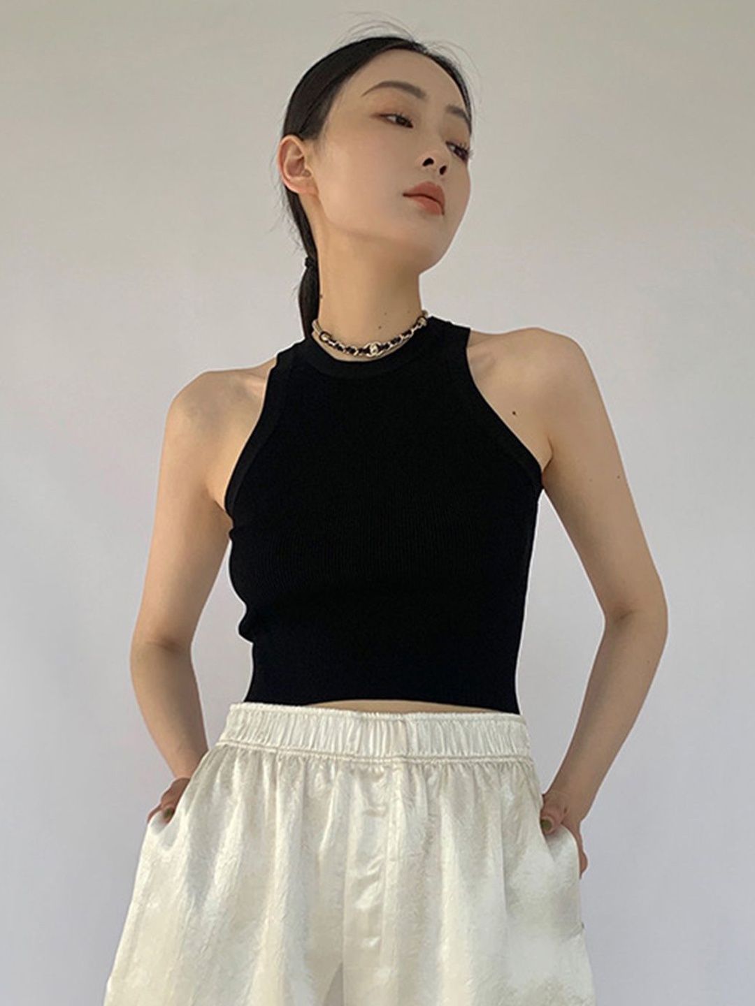 

LULU & SKY Top, Black