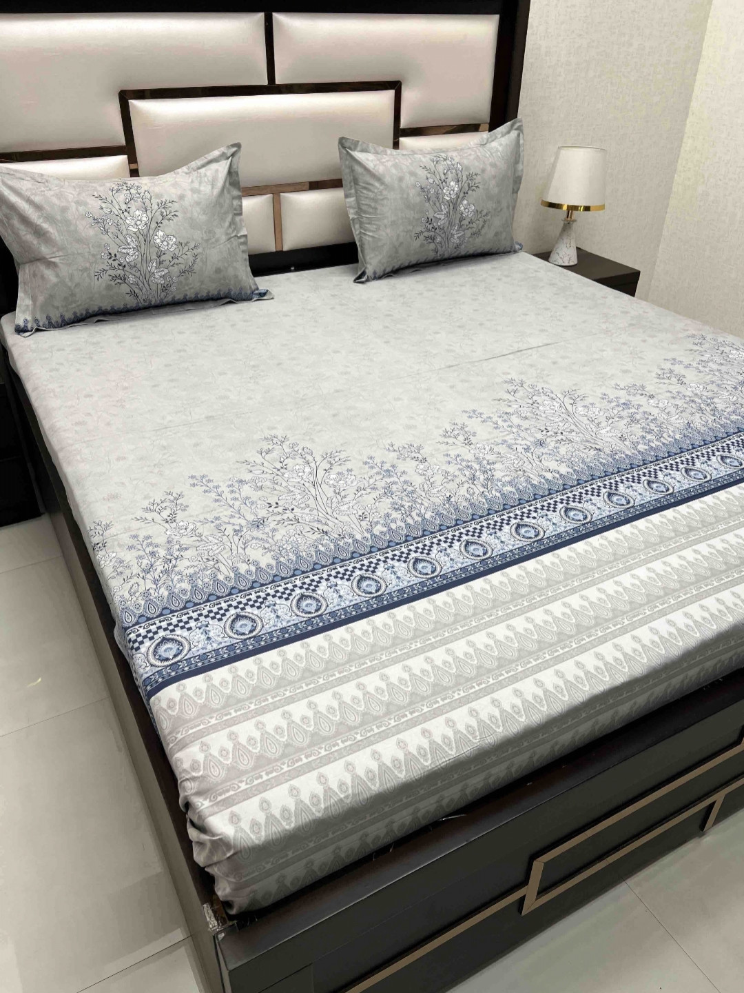 

Pure Decor Lifestyle Grey & Blue Floral King Bedsheet with 2 Pillow Covers