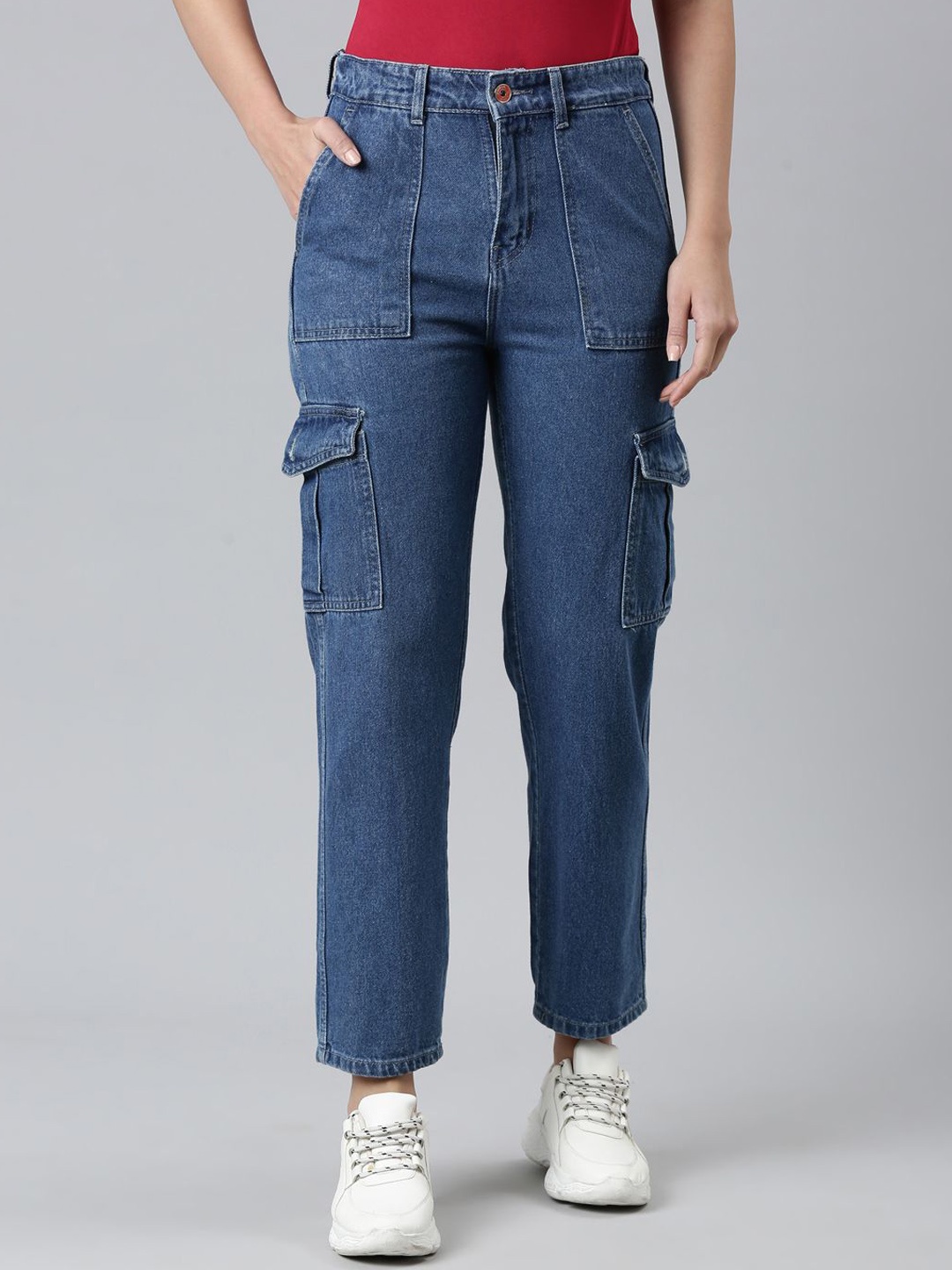 

ZHEIA Women High-Rise Light Fade Mom Fit Jeans, Blue