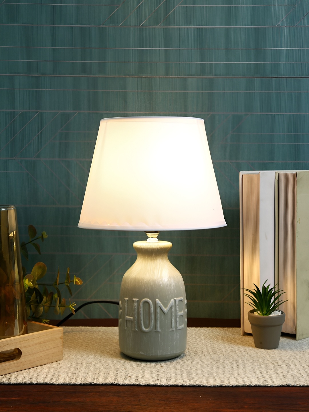 

TAYHAA Grey & White Textured Ceramic Contemporary Frusturical Shaped Table Lamp
