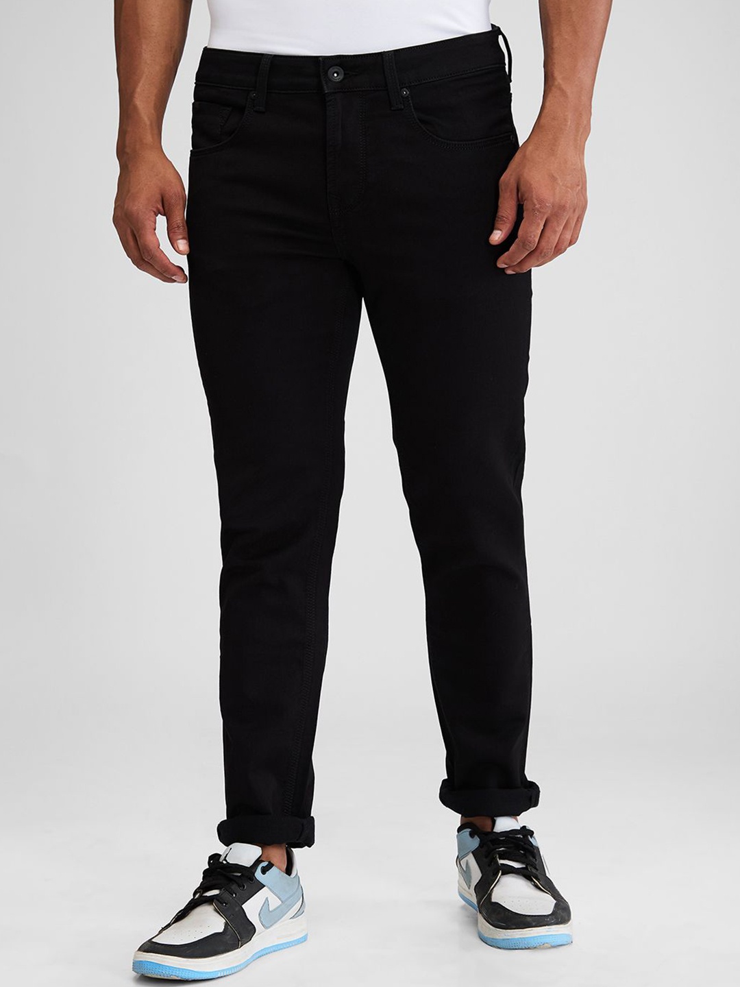 

SPYKAR Men Solid Skinny Fit Low-Rise Stretchable Jeans, Black