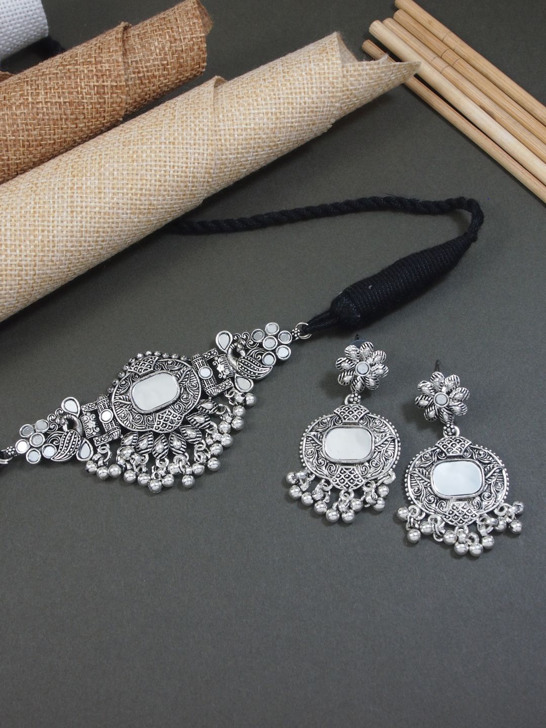 

I Jewels Silver Plated Classic German Silver Oxidised Mirror Work Jewellery Set