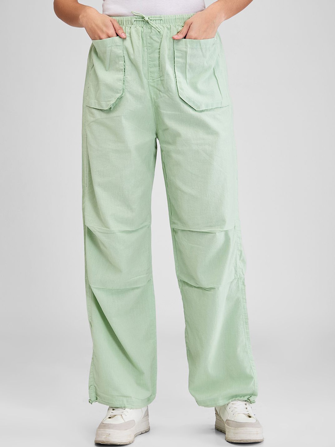 

SPYKAR Women High-Rise Trousers, Green