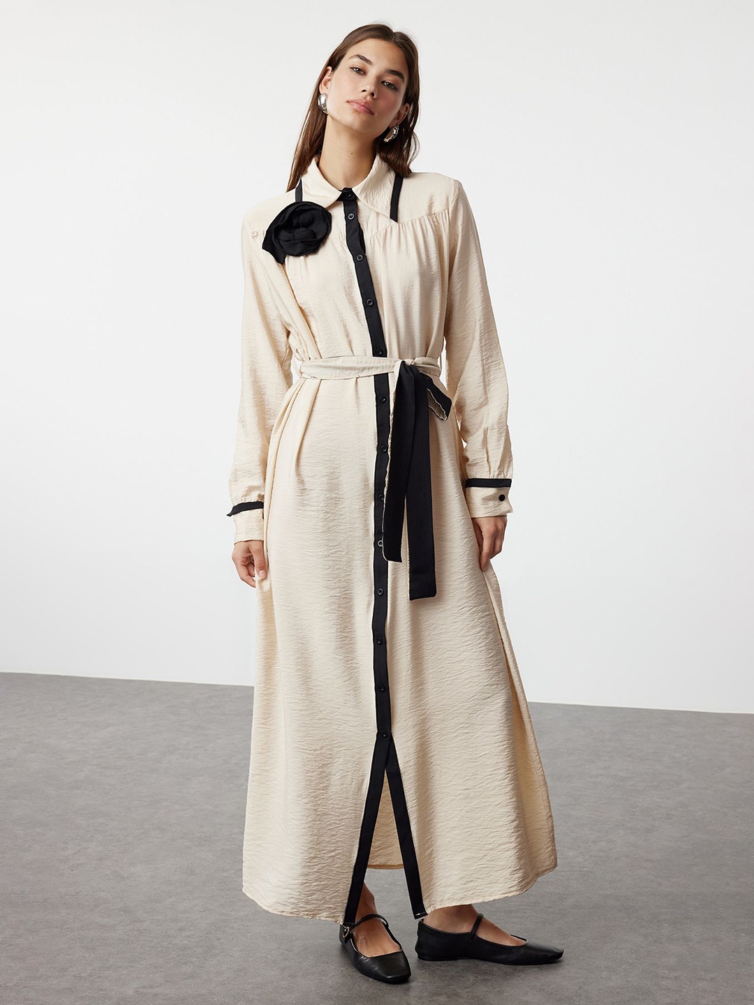 

Trendyol Women Solid Shirt Maxi Dress, Cream
