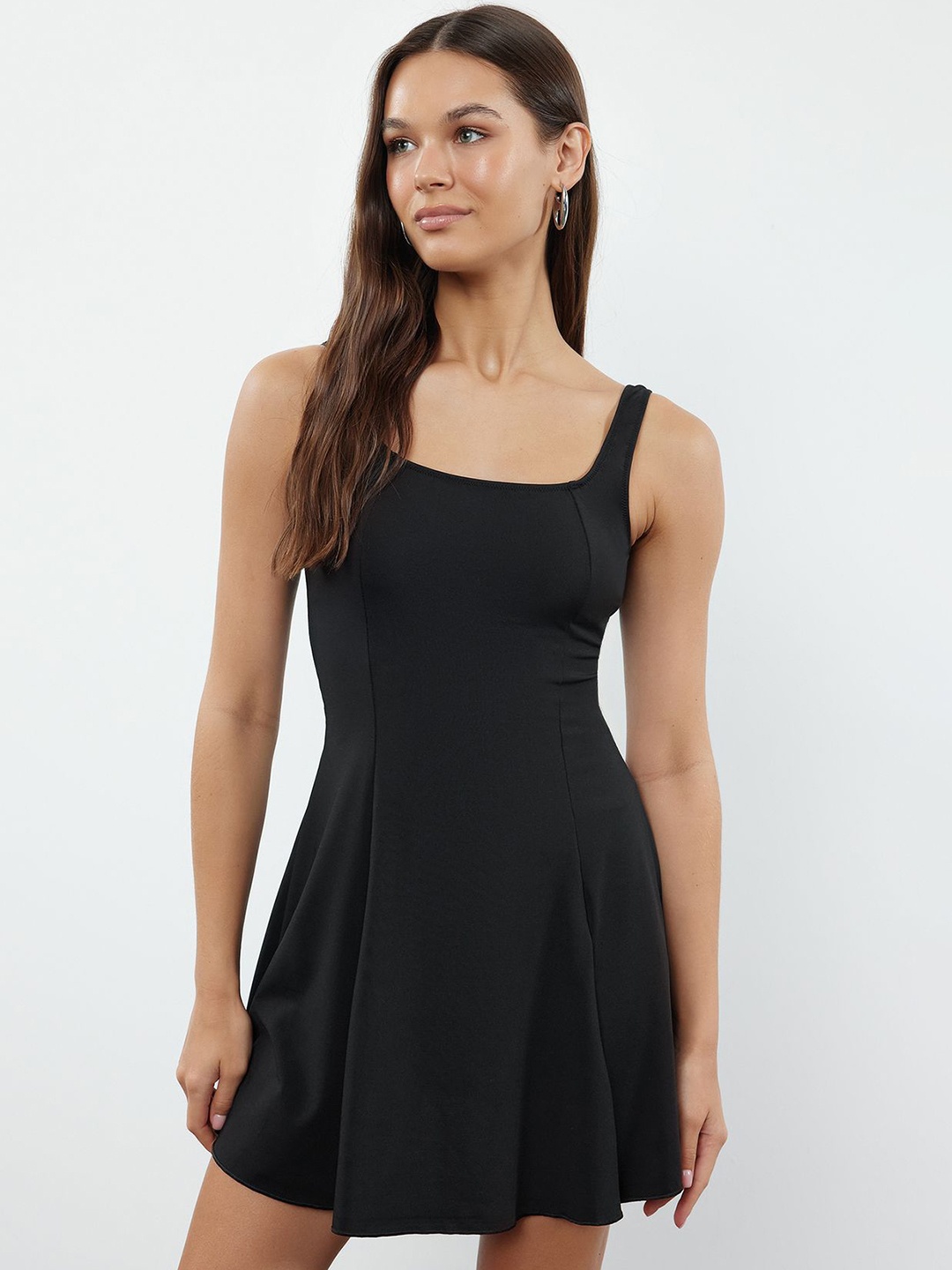 

Trendyol Square Neck Sleeveless Swimming Dress With Attached Shorts, Na
