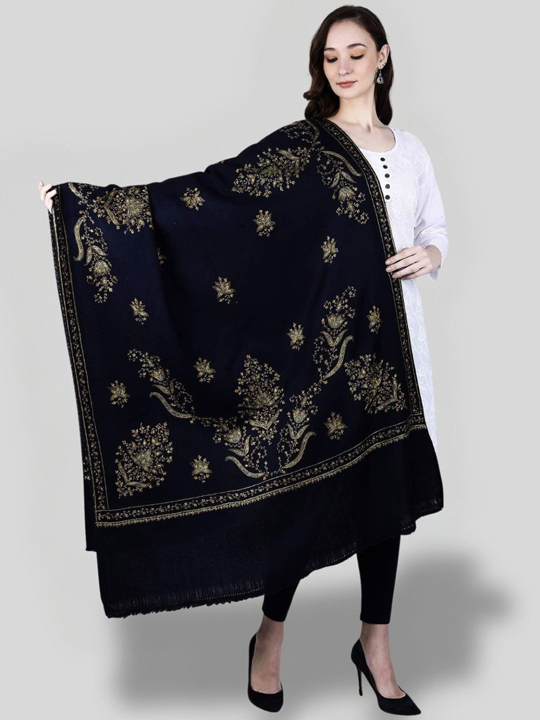 

SWI Stylish Pure Woollen Floral Embroidered Shawl, Black