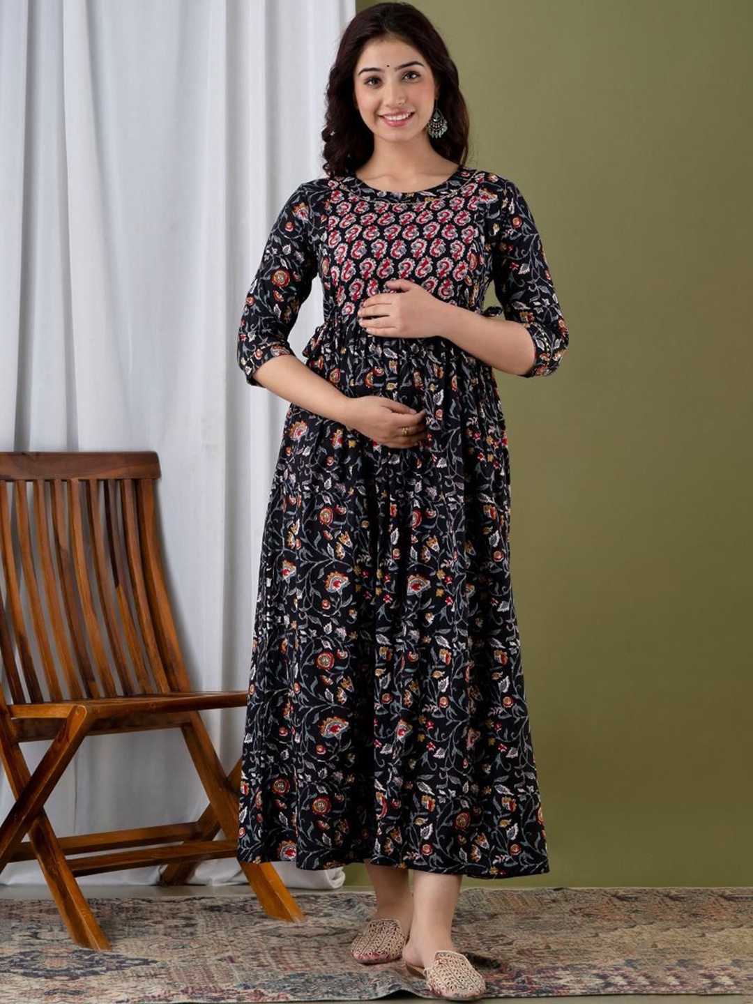 

MURLI KURTI Floral Printed Maternity A-Line Midi Ethnic Dress, Black
