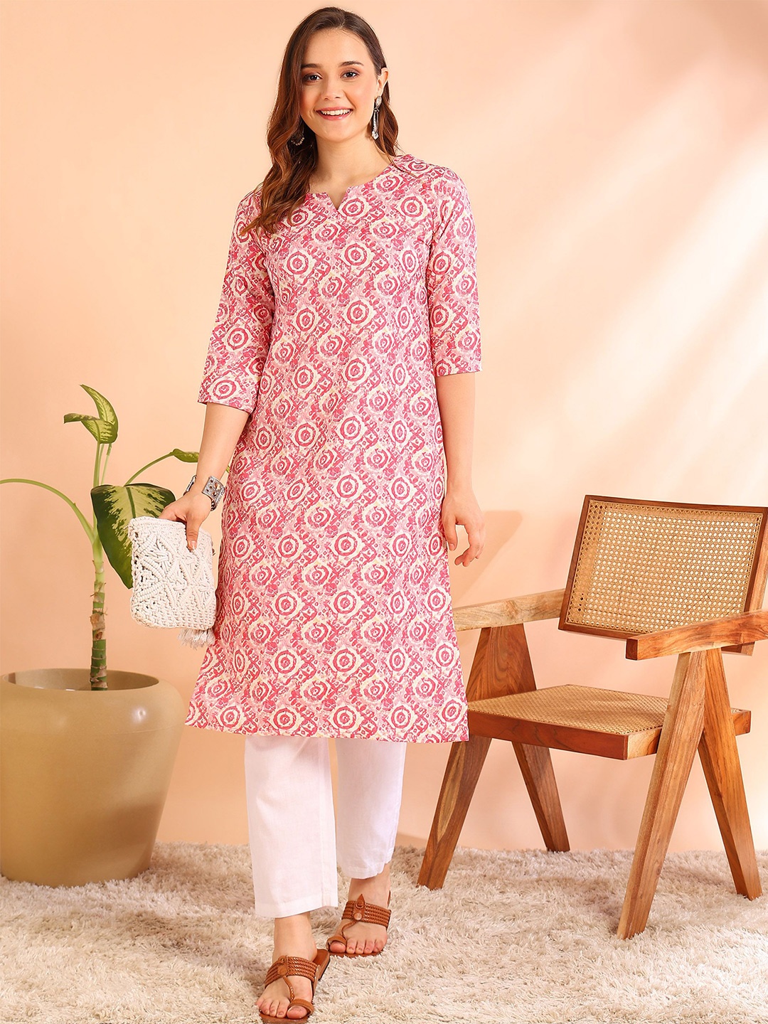

DSK STUDIO Printed Straight Kurta, Pink