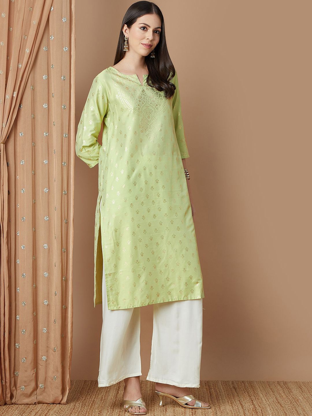 

Melange by Lifestyle Ethnic Motifs Printed Straight Kurta, Green