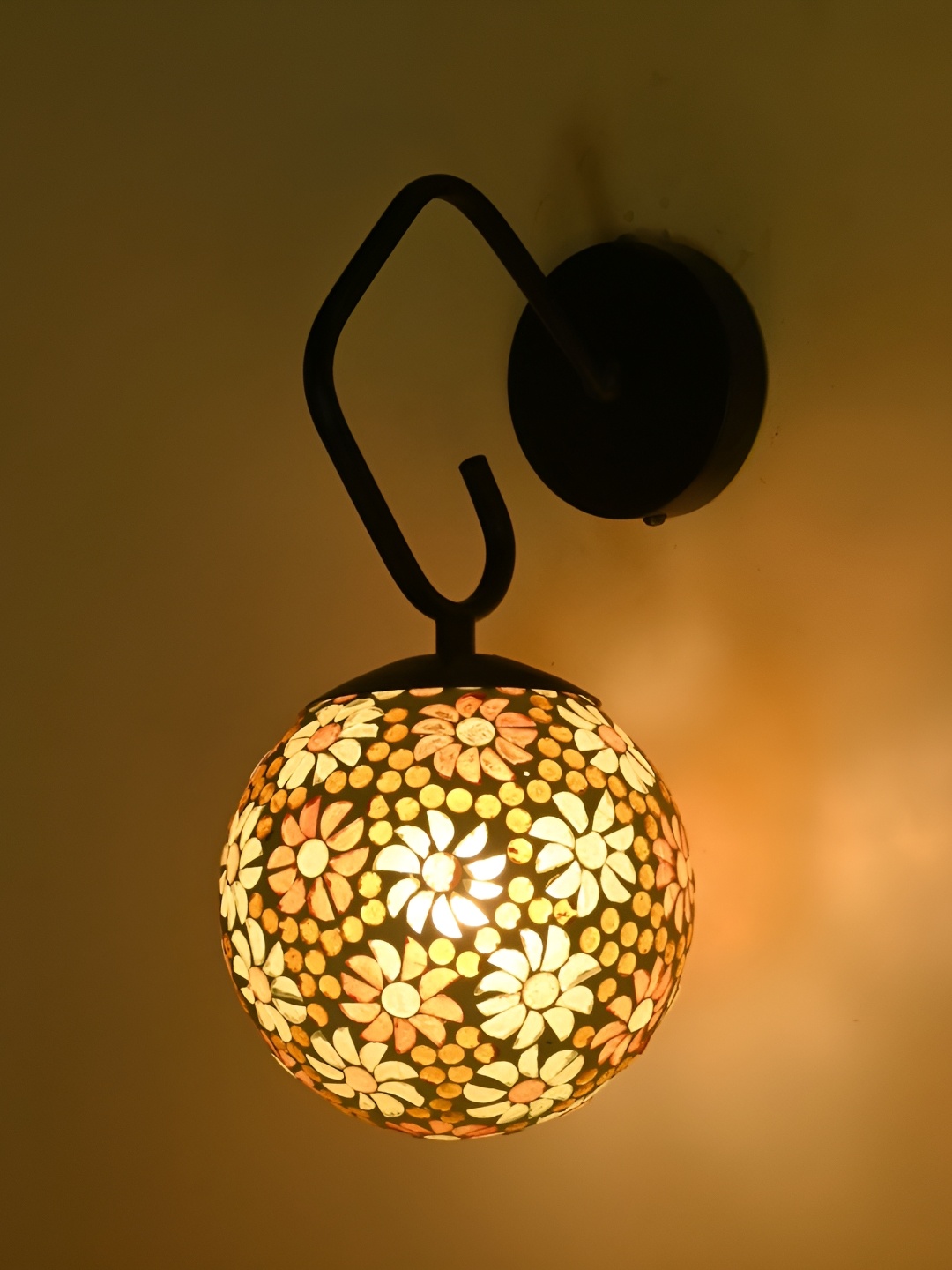 

Afast Red & White Glass Traditional Rectangle Shaped Wall Lamp