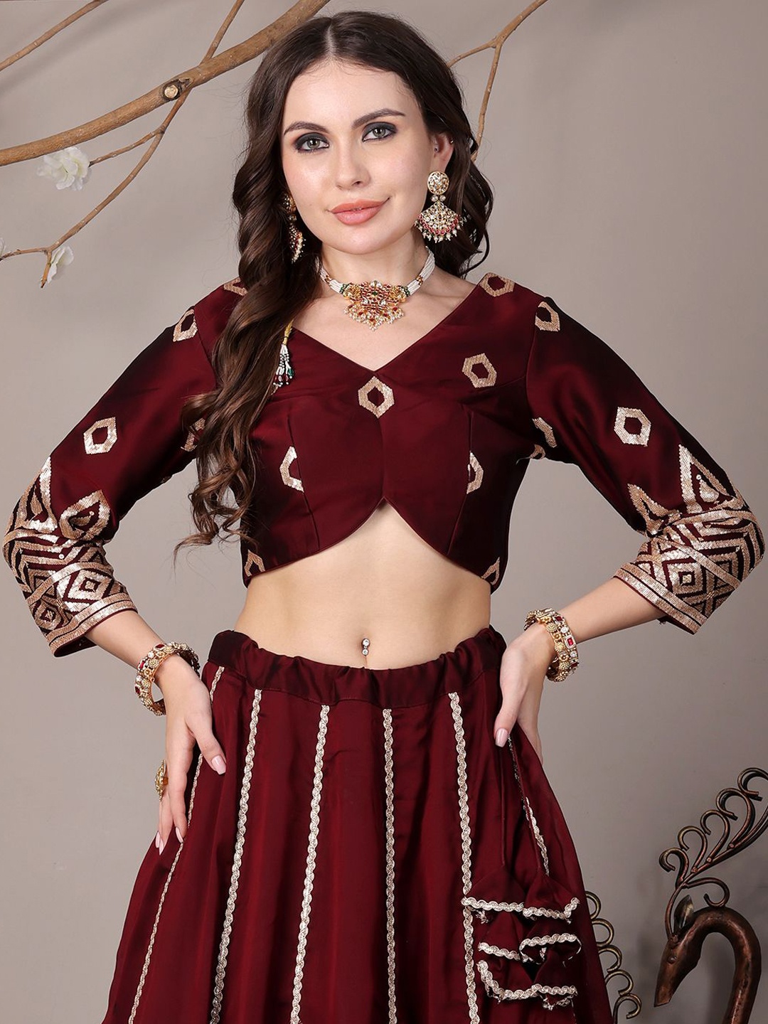 

Ethnovog Embroidered Saree Blouse, Maroon