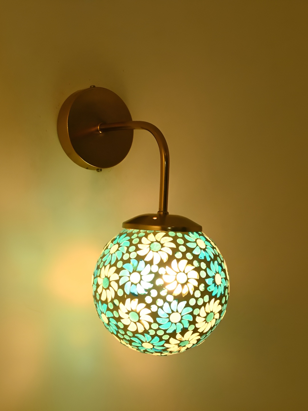 

Afast Blue & White Floral Printed Glass Contemporary Spherical Shaped Wall Lamp
