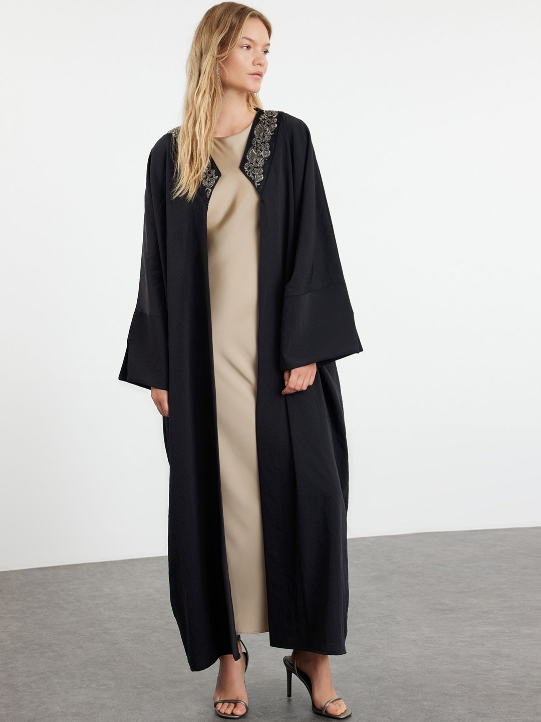 

Trendyol Embellished Open Front Longline Shrug, Black