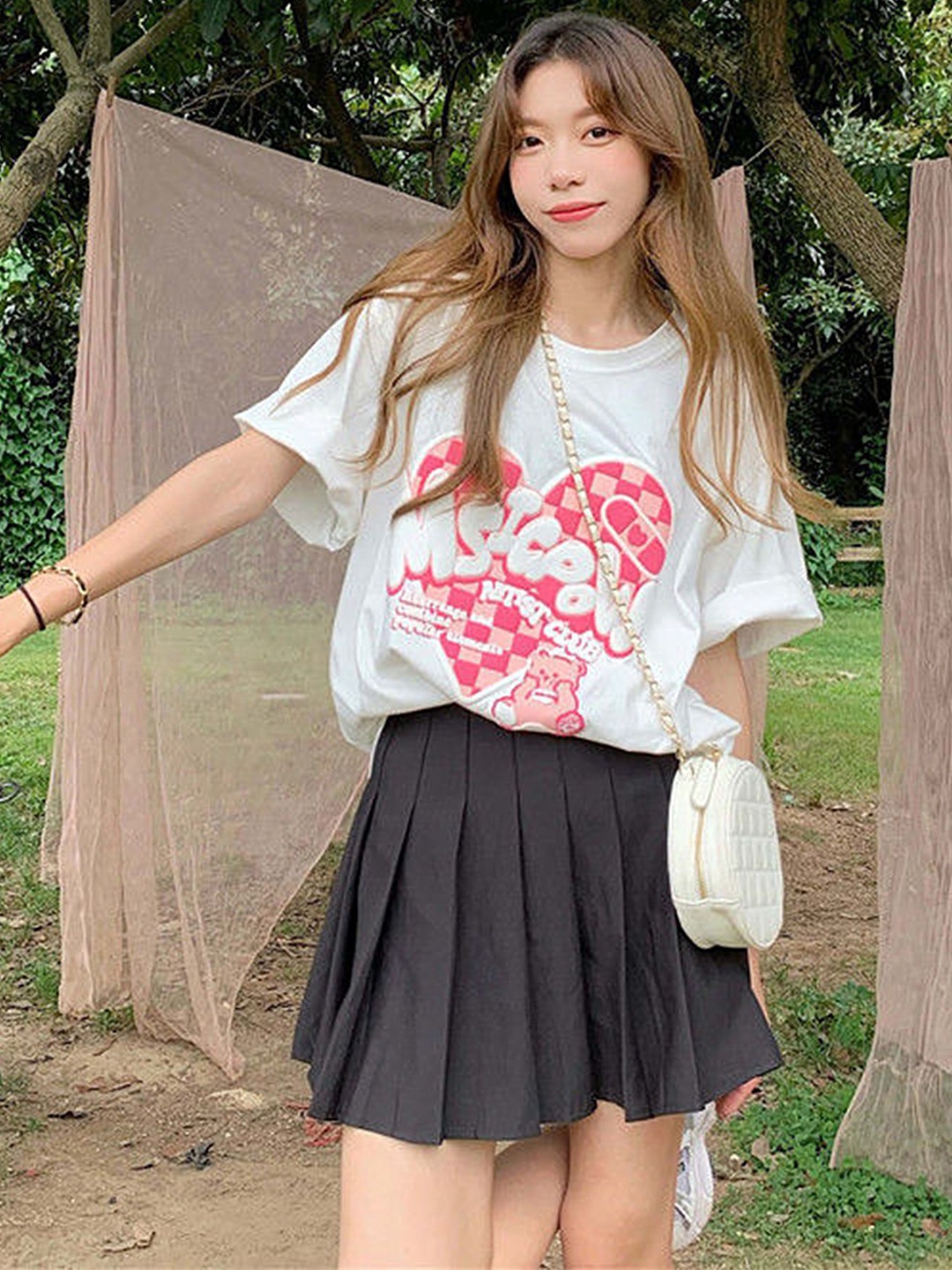 

LULU & SKY Floral Print Flared Sleeve Top, White