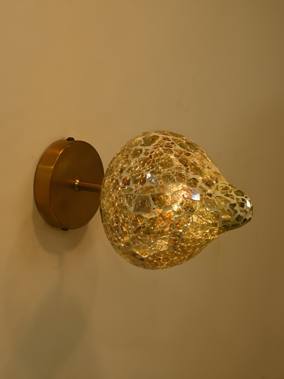 

Afast Blue & White Glass Traditional Abstract Shaped Wall Lamp