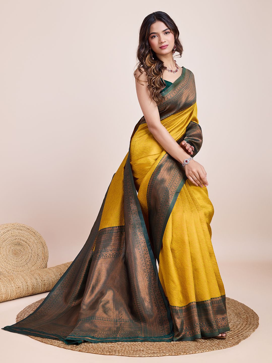 

CARTYSHOP Zari Pure Silk Kanjeevaram Saree, Yellow